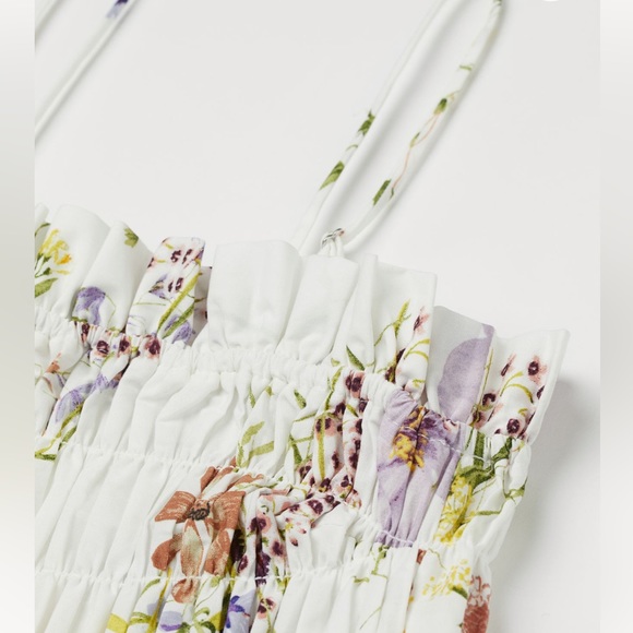H&M Smocked Floral Dress - Picture 2 of 4